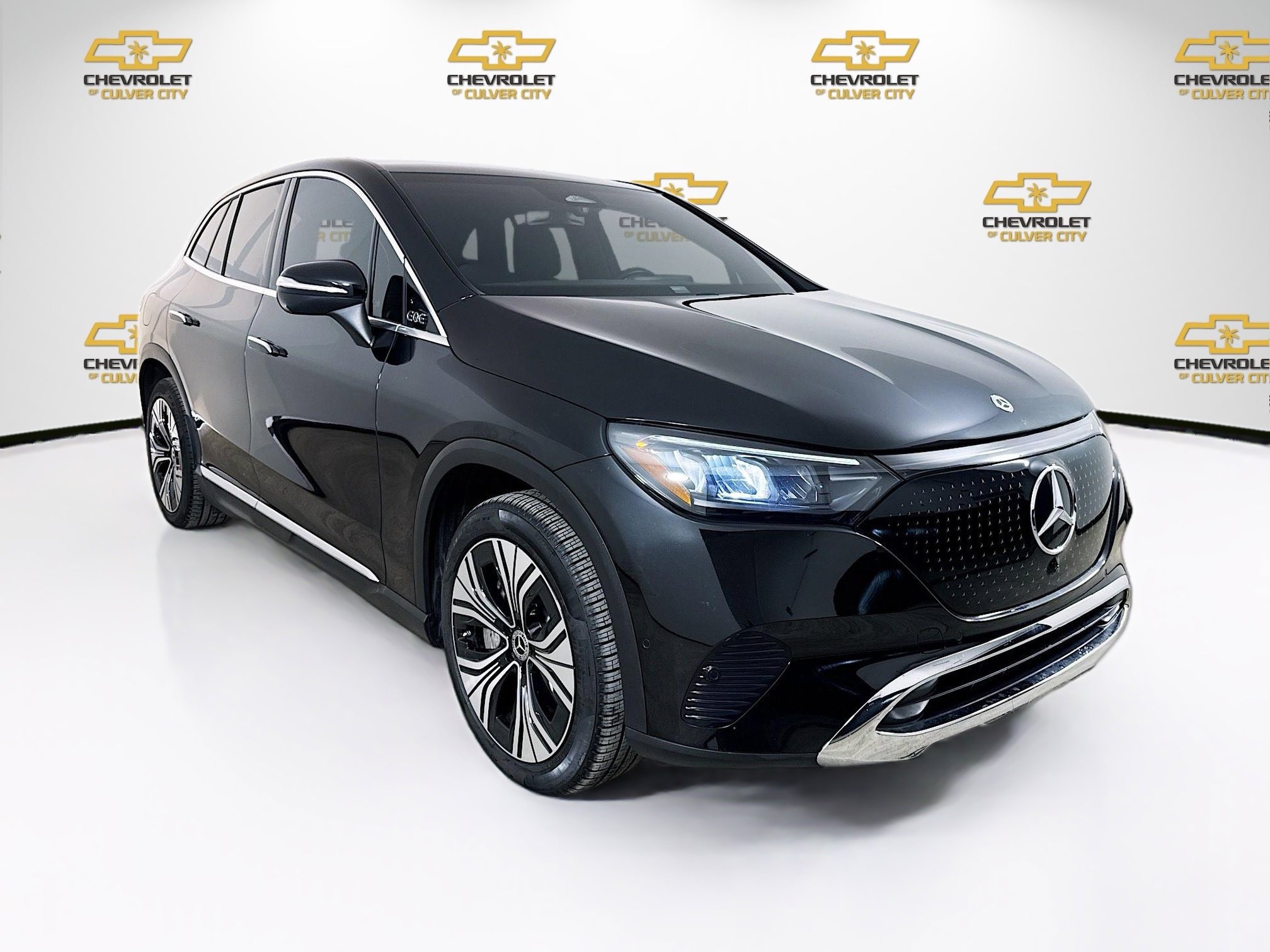 2023 Mercedes-Benz EQE SUV Base's photo