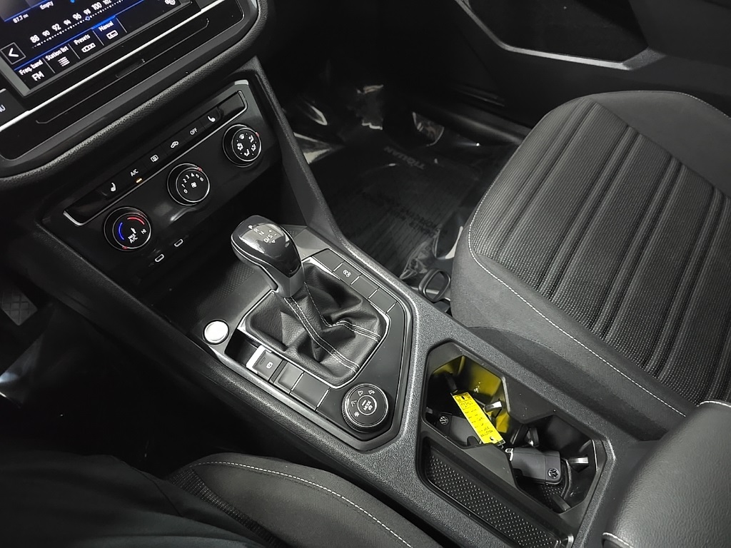 2022 Volkswagen Tiguan S photo 26