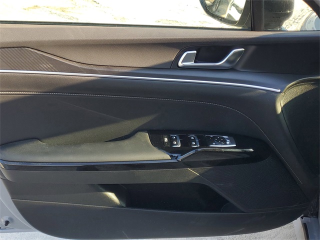 2026 Kia K5 GT-Line photo 6