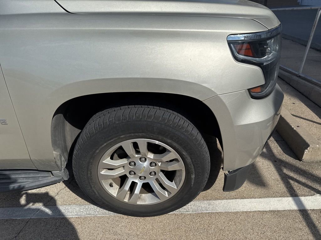 2016 Chevrolet Tahoe LS photo 4