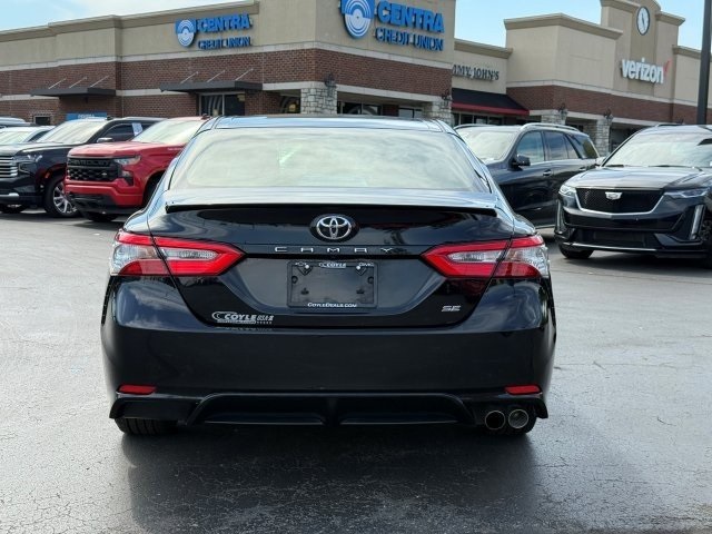 2018 Toyota Camry LE photo 5