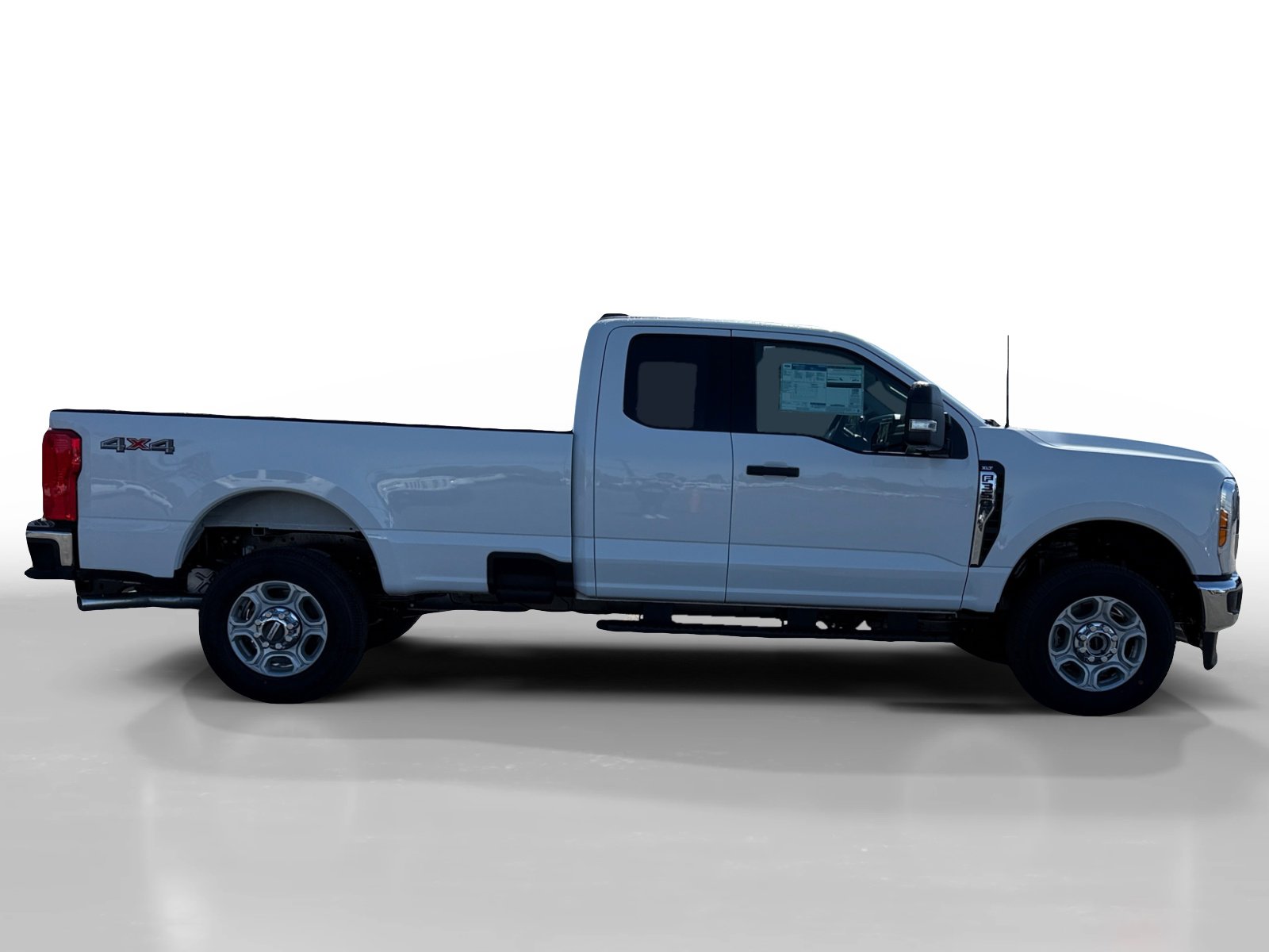 2025 Ford F-350 XLT photo 6