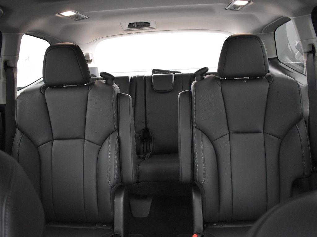 2025 Subaru Ascent Limited photo 18