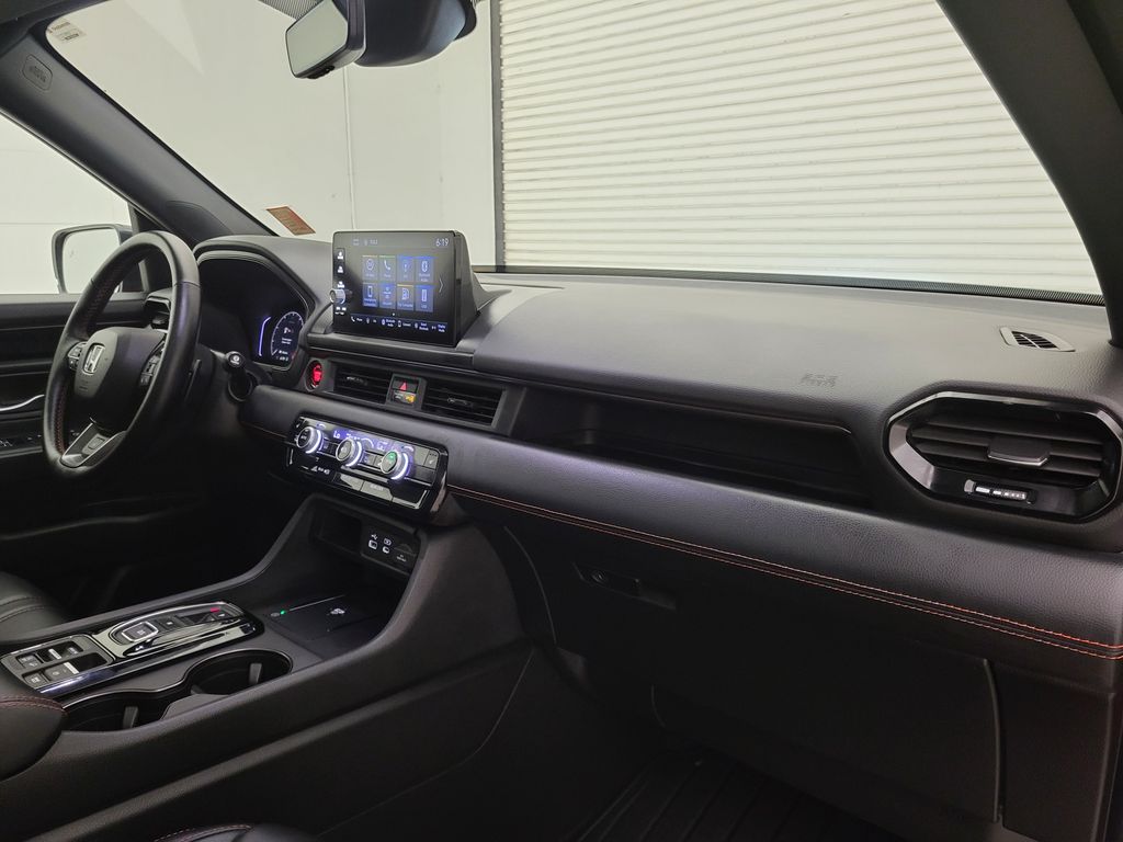 2025 Honda Pilot TrailSport photo 38