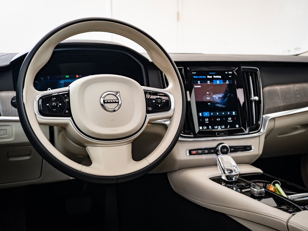 2024 Volvo S90 Recharge Ultimate photo 4