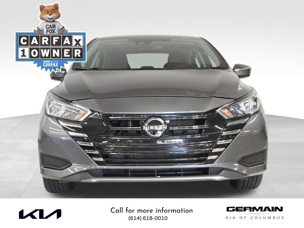 2023 Nissan Versa 1.6 SV photo 3