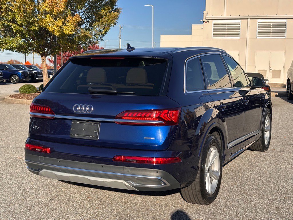 2022 Audi Q7 Premium Plus photo 3