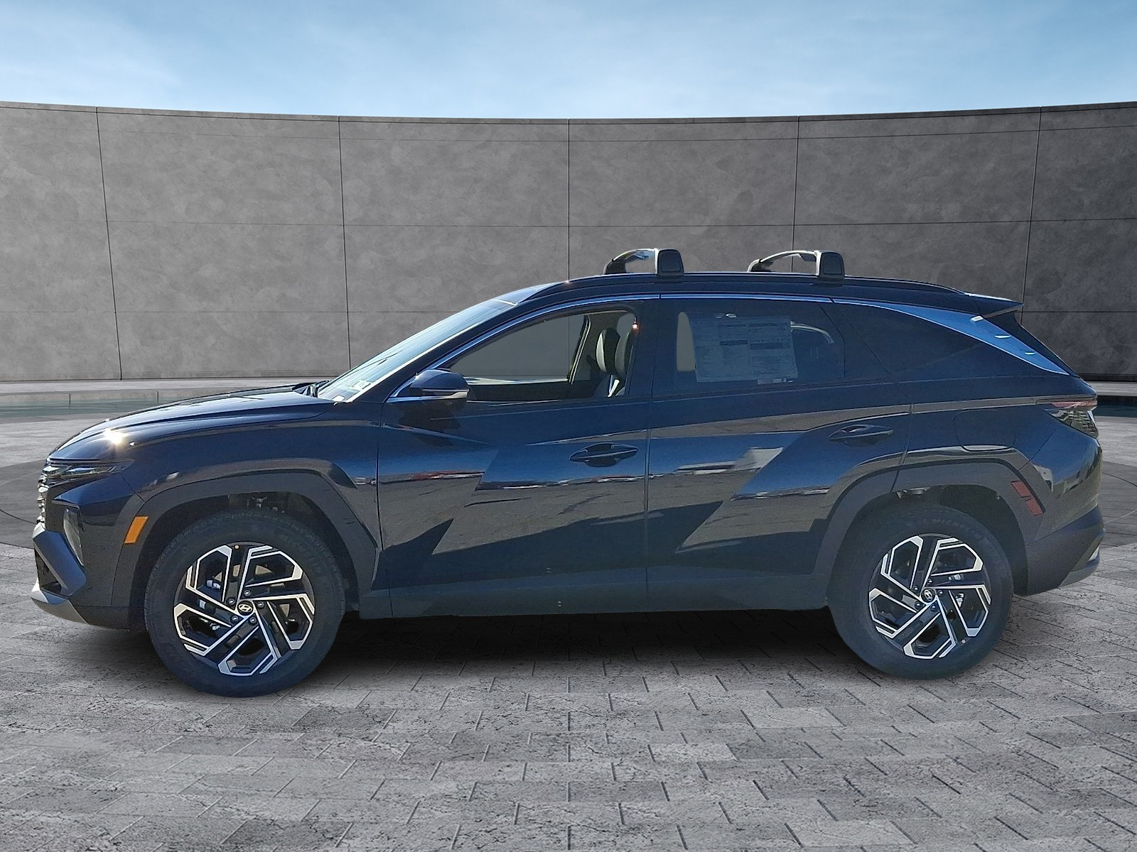 2026 Hyundai Tucson Hybrid Limited photo 4