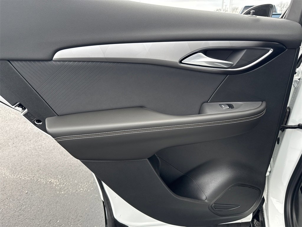 2025 Buick Envision Sport Touring photo 33