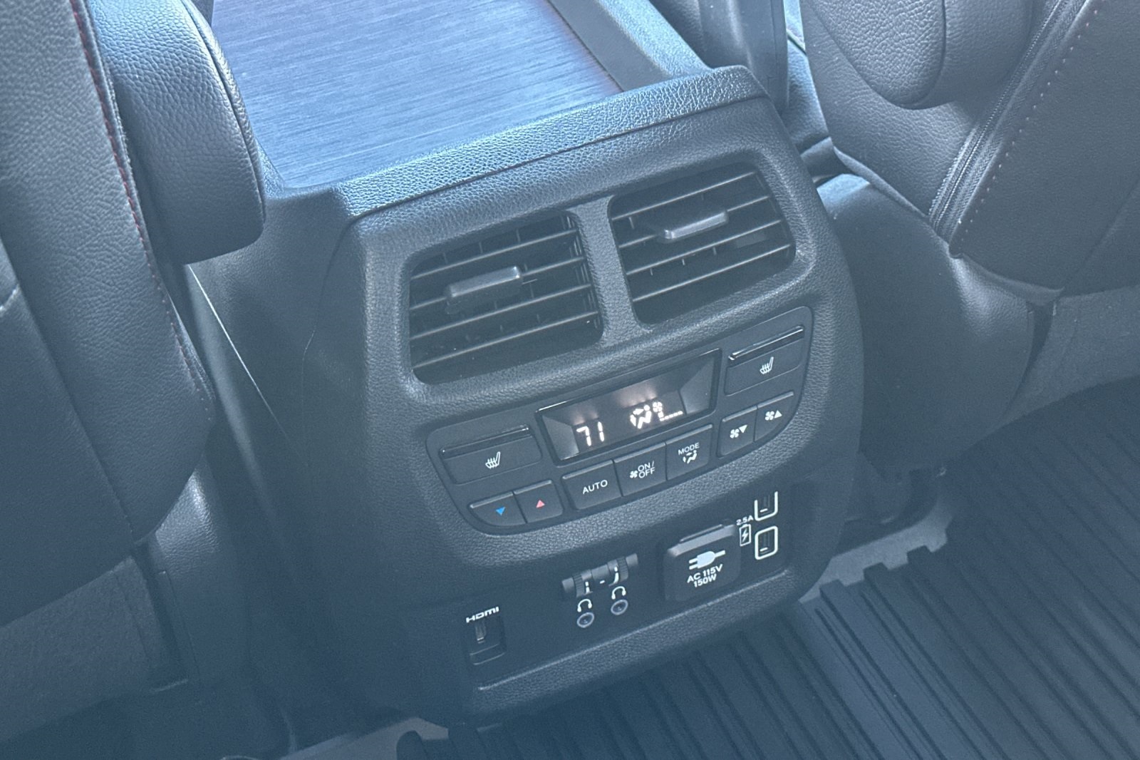 2022 Honda Pilot Black Edition photo 12