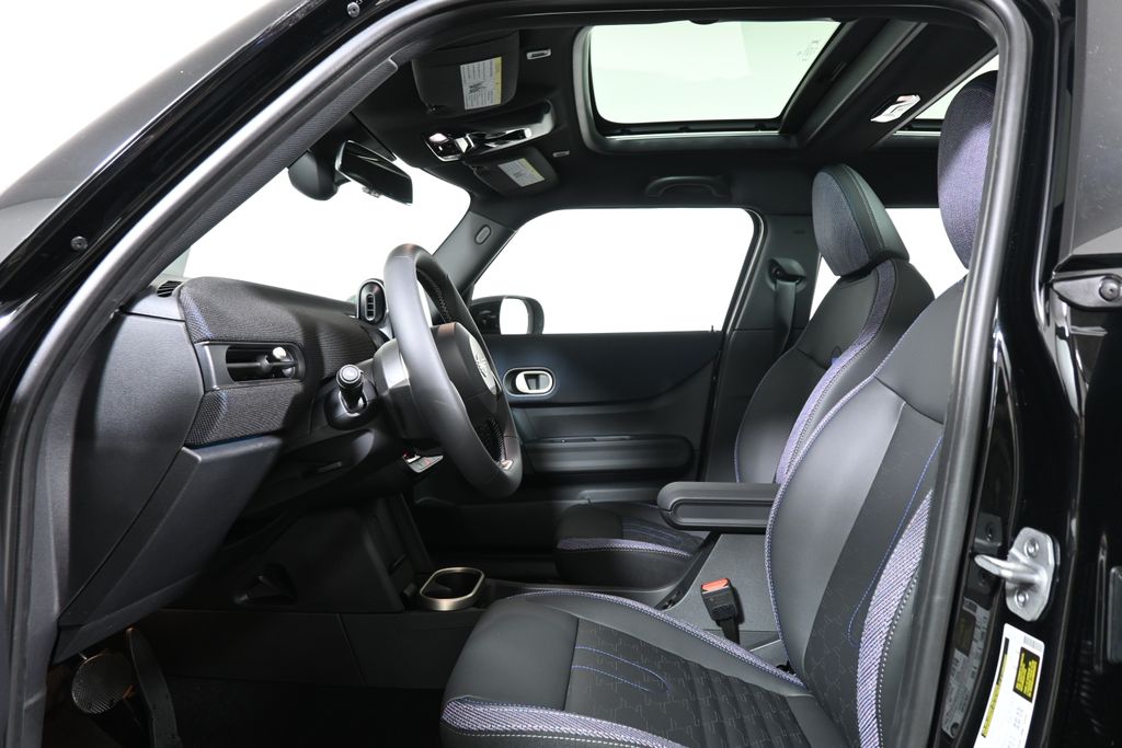 2026 Mini Cooper 4 Door Hardtop Signature photo 3
