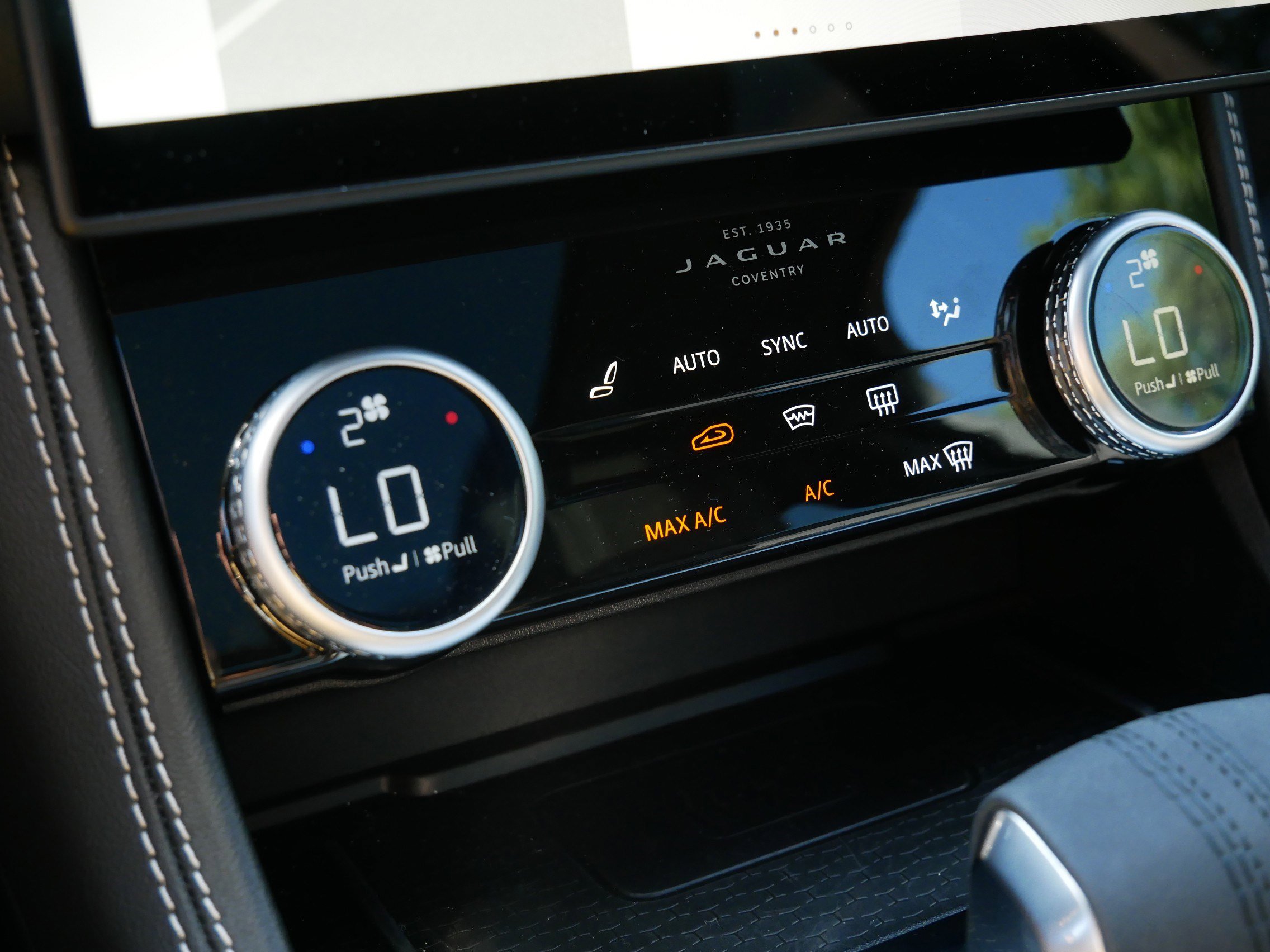 2025 Jaguar F-PACE P250 R-Dynamic S photo 22
