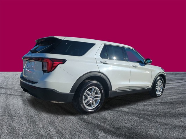 2026 Ford Explorer photo 3