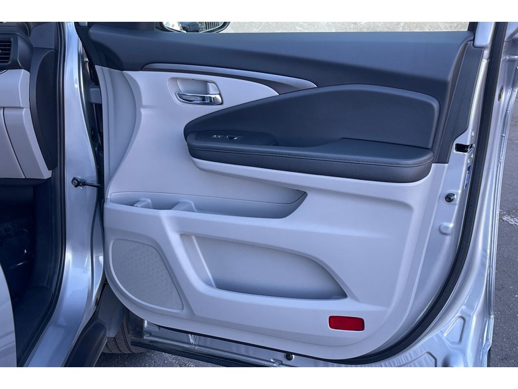 2022 Honda Pilot Special Edition photo 21