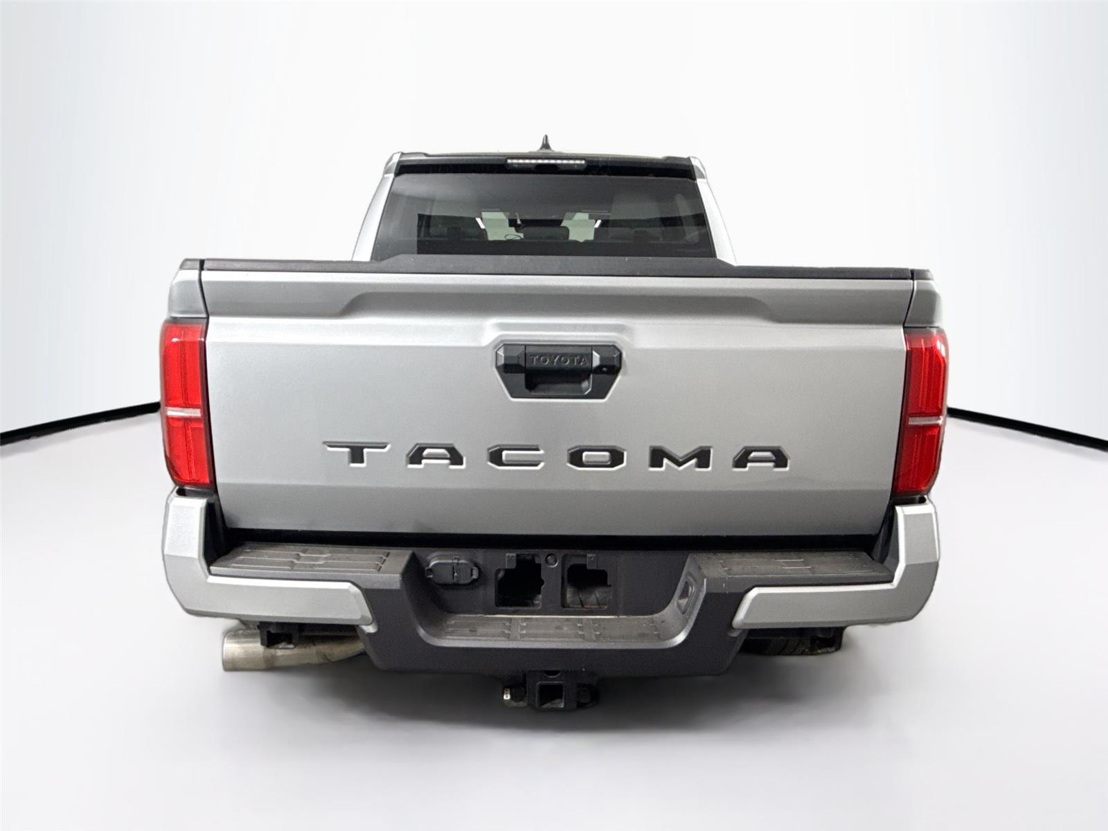 2024 Toyota Tacoma SR5 photo 3
