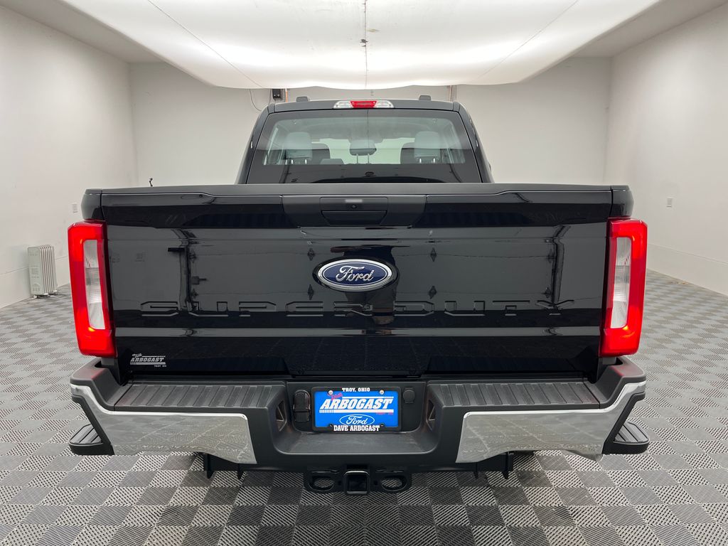 2026 Ford F-250 photo 3