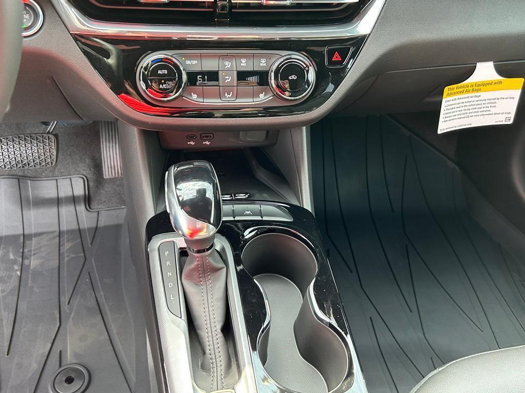 2025 Buick Envista ST photo 11