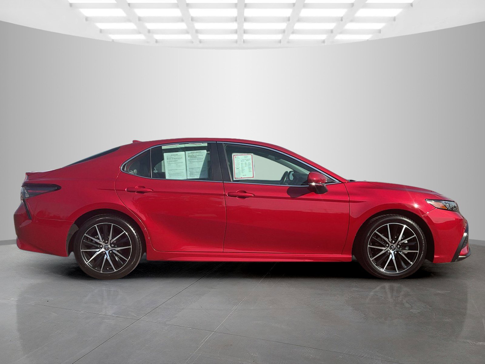 2023 Toyota Camry SE photo 2