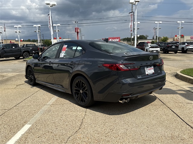 2025 Toyota Camry SE photo 4