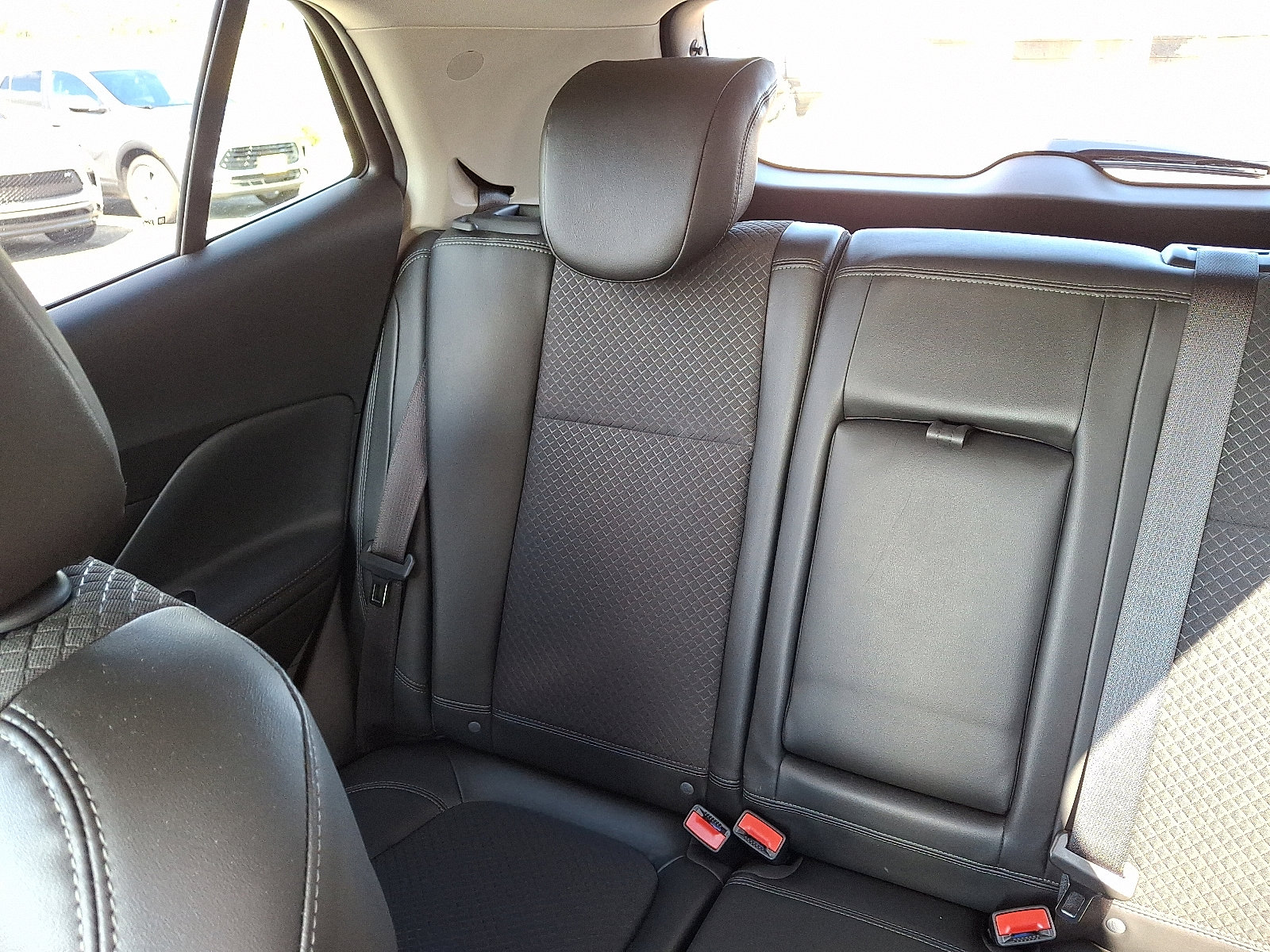 2022 Buick Encore Preferred photo 13