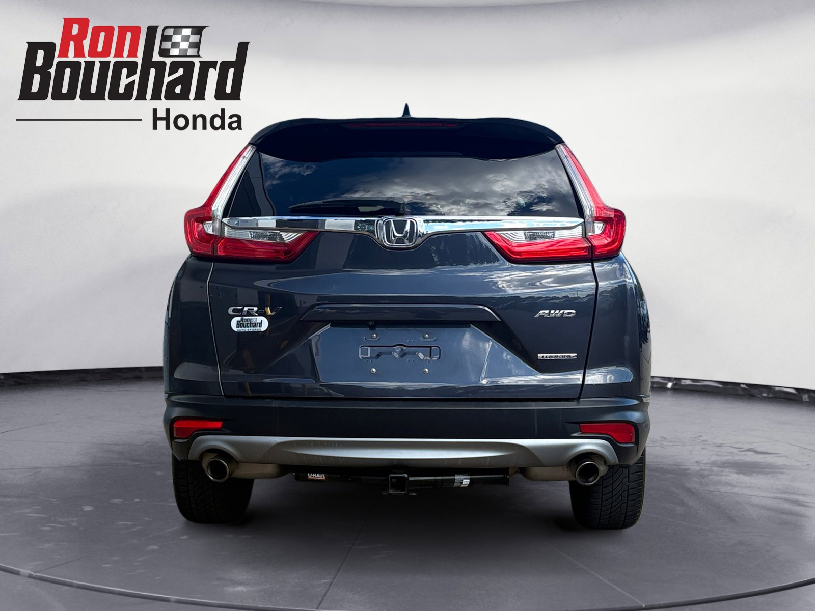 2017 Honda CR-V Touring photo 3