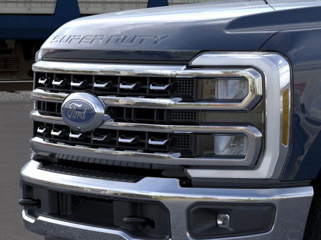 2025 Ford F-350 photo 13