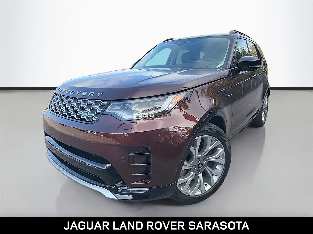2026 Land Rover Discovery Gemini Edition's photo