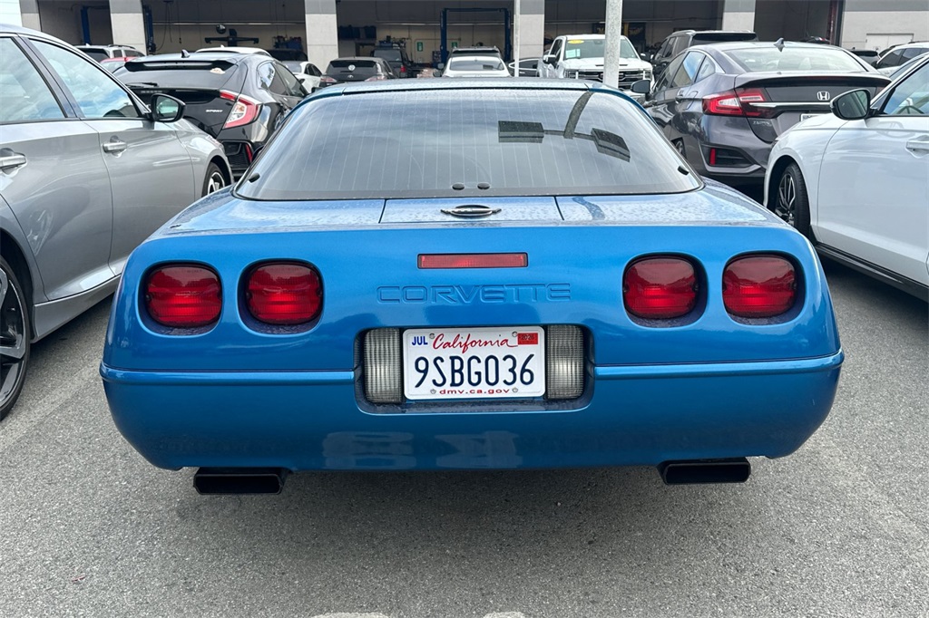 1993 Chevrolet Corvette Base photo 3