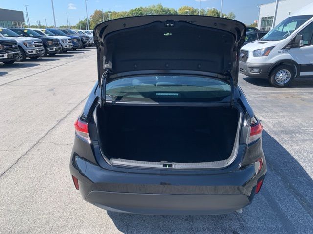 2023 Toyota Corolla LE photo 23