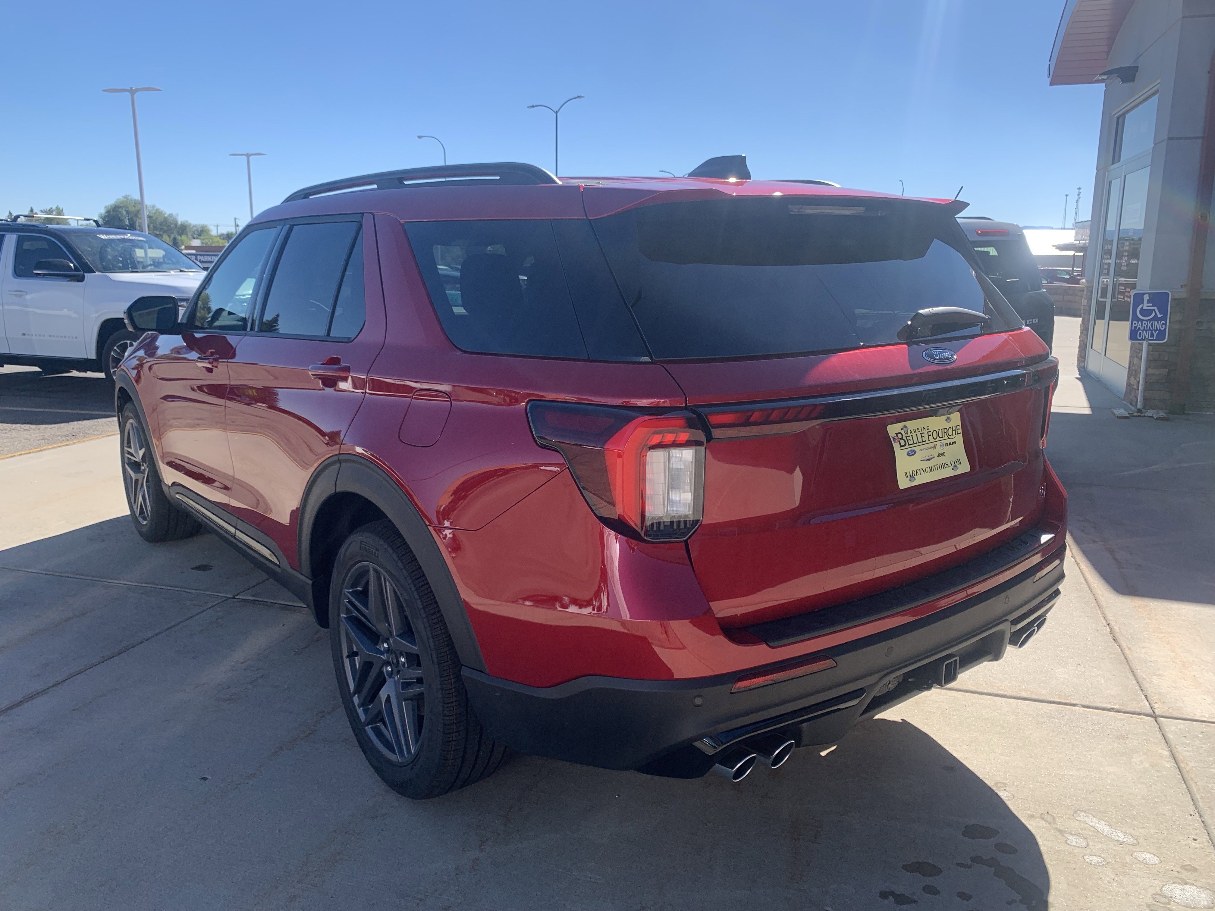 2025 Ford Explorer ST photo 2