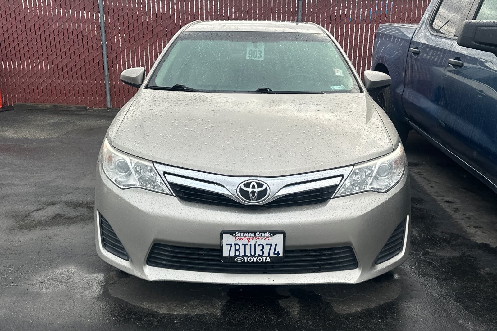 2014 Toyota Camry LE photo 4