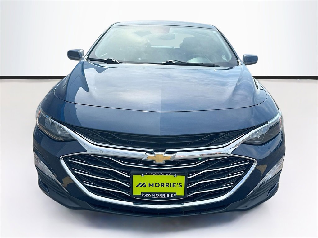 2021 Chevrolet Malibu 1LT photo 2