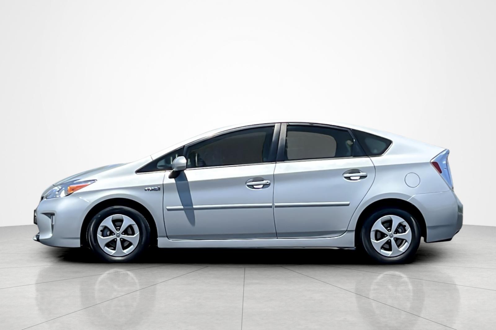 Used 2015 Toyota Prius Two with VIN JTDKN3DU7F0482905 for sale in Carson, CA