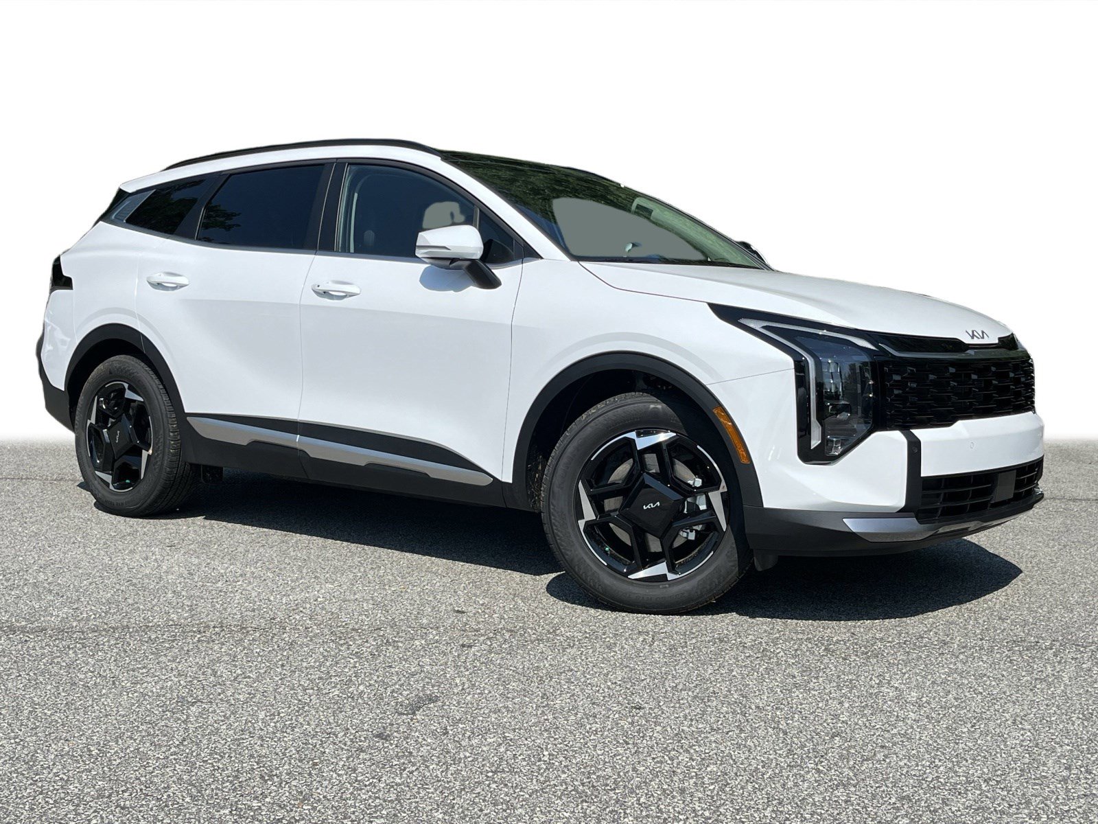2026 Kia Sportage EX photo 2