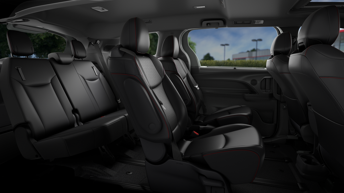 2025 Toyota Sienna XSE photo 21