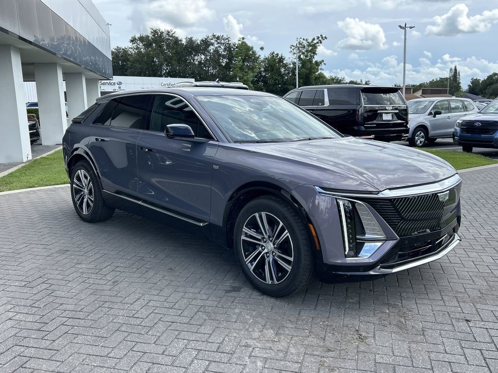 2026 Cadillac Lyriq Luxury photo 6