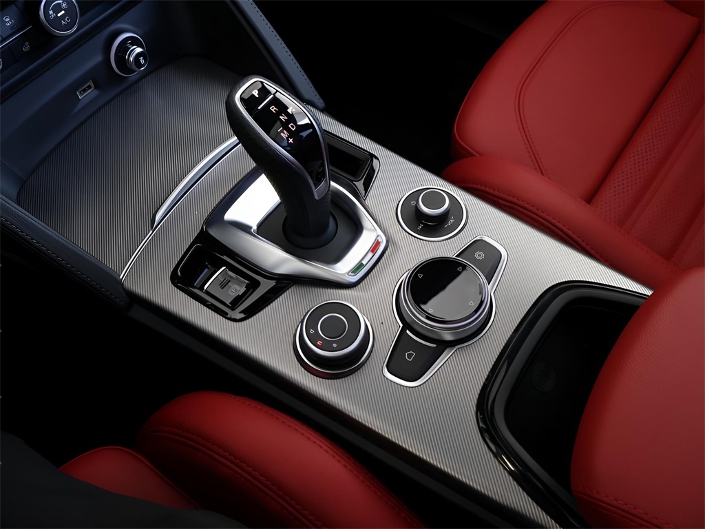 2025 Alfa Romeo Stelvio Sprint Base photo 23