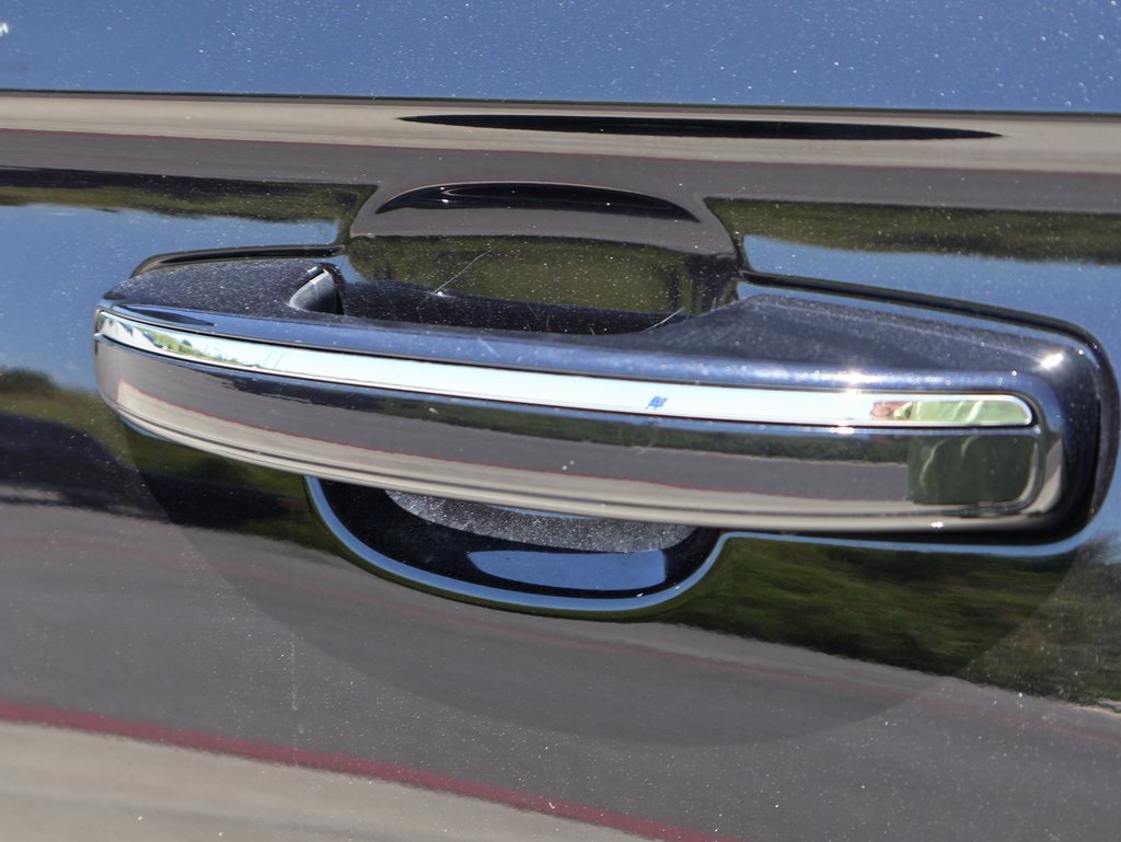 2024 Lincoln Navigator L Standard photo 22