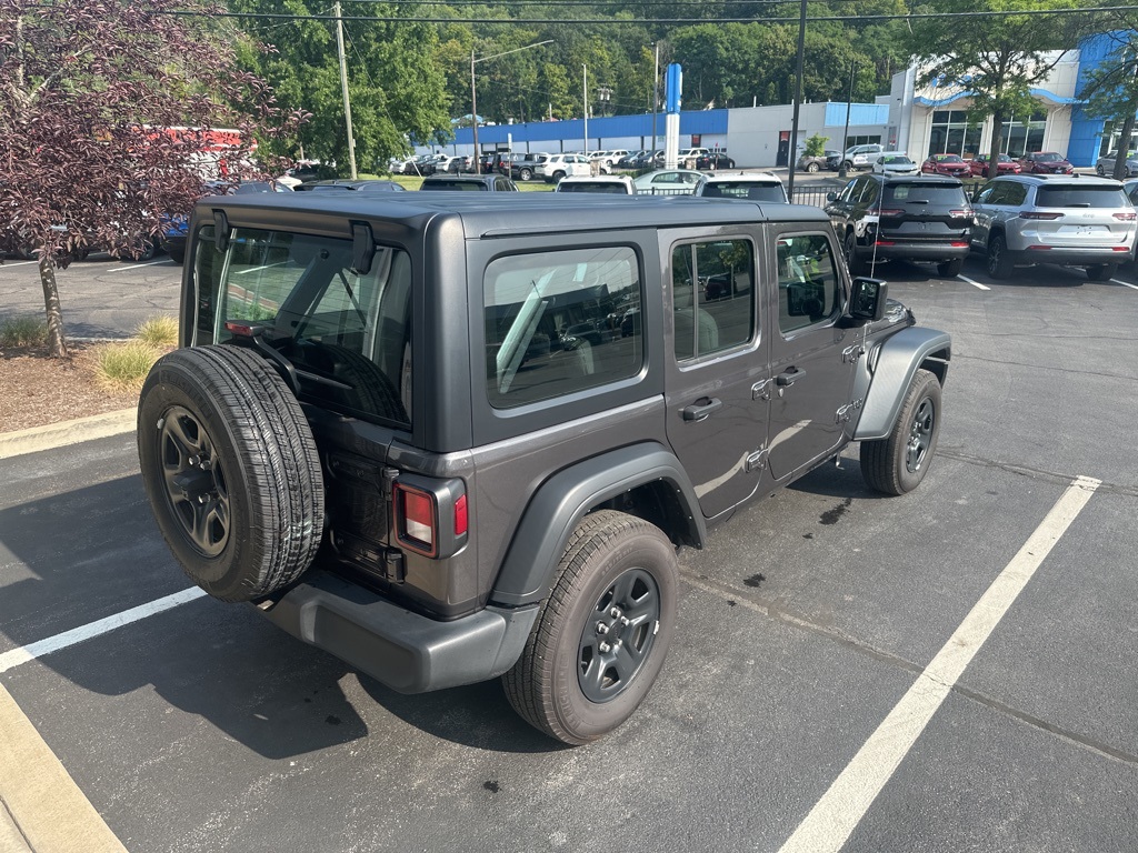 2023 Jeep Wrangler Sport photo 3