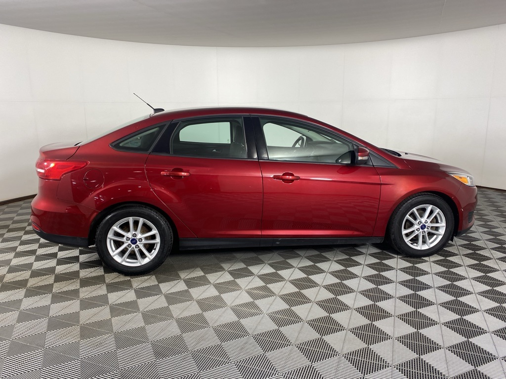2016 Ford Focus SE photo 10