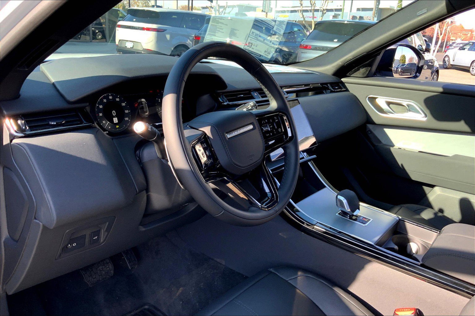 2025 Land Rover Range Rover Velar S photo 7