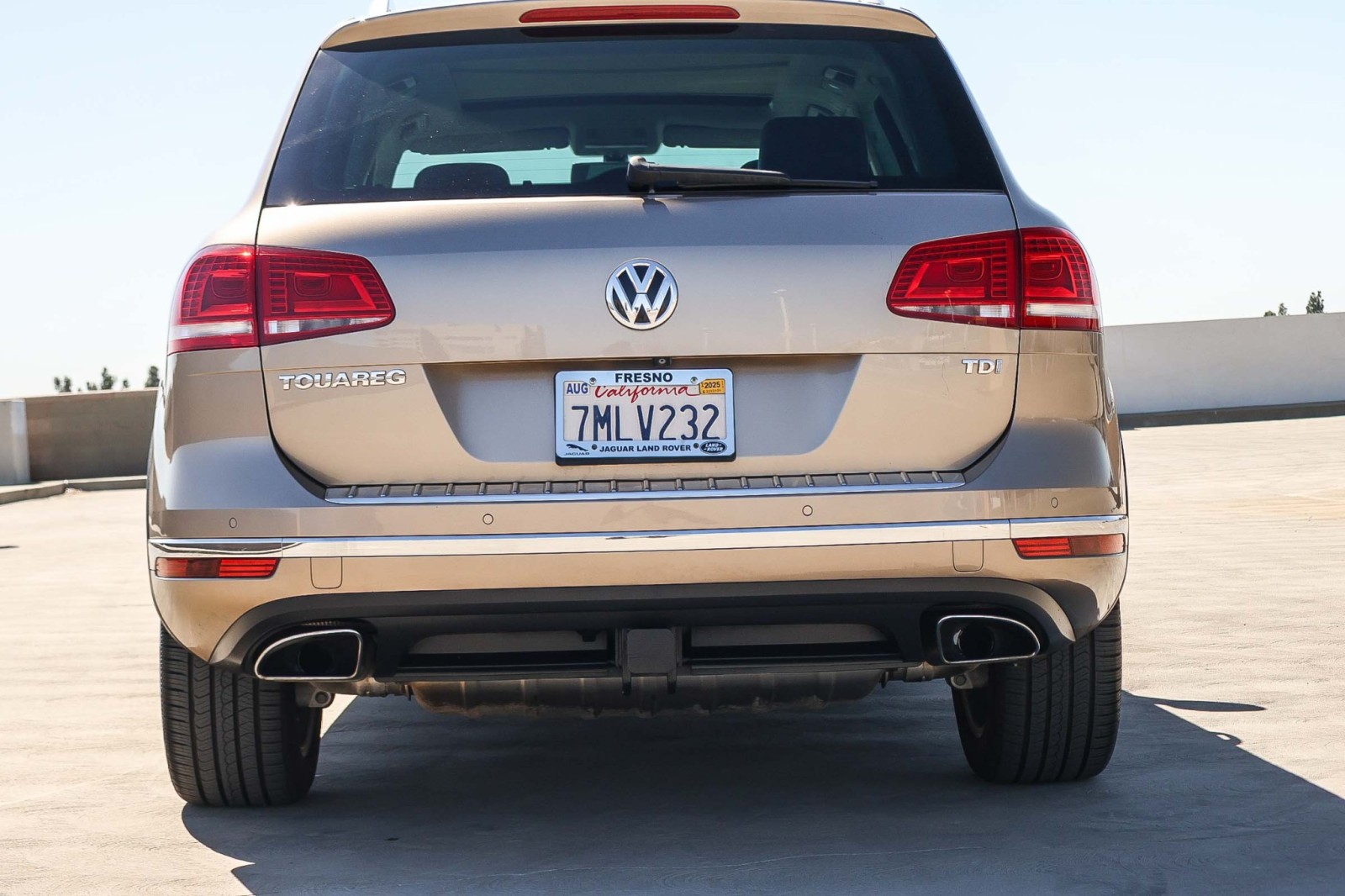 2016 Volkswagen Touareg Lux photo 4