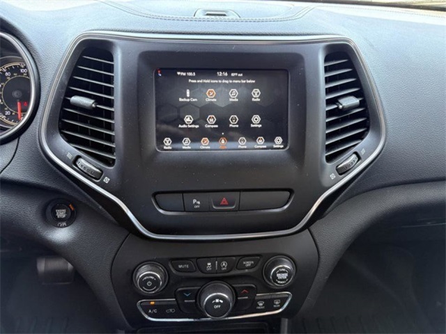 2019 Jeep Cherokee Latitude photo 11