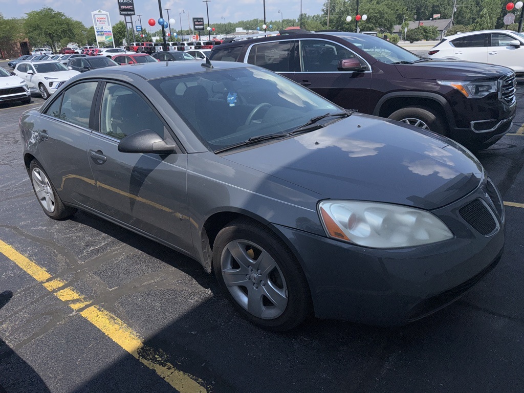 2009 Pontiac G6 Base photo 2