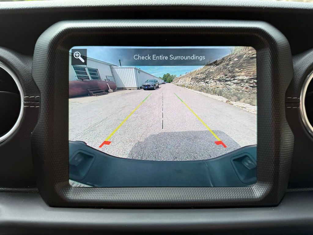 2021 Jeep Gladiator Overland photo 21