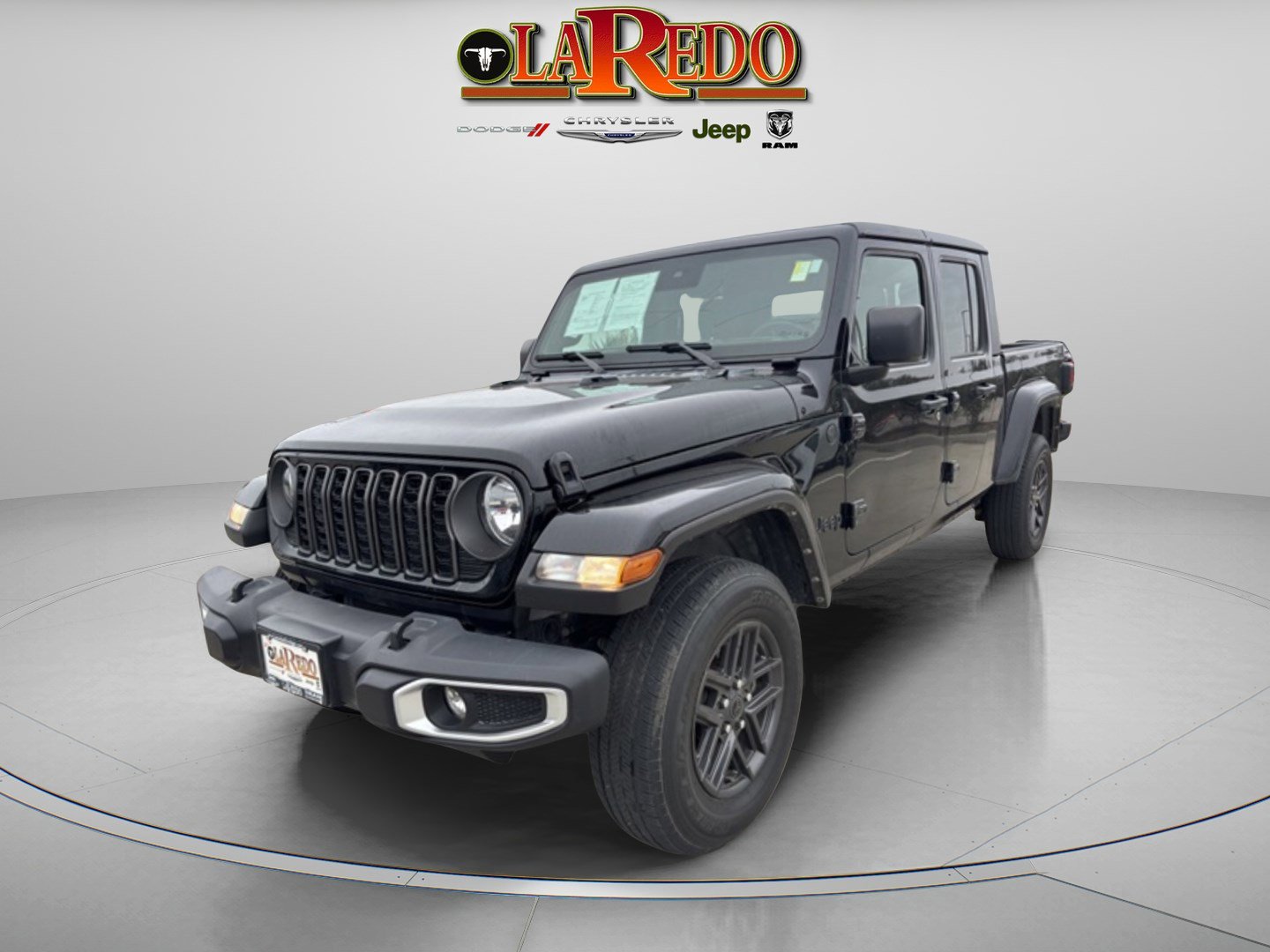 2024 Jeep Gladiator Sport S photo 3