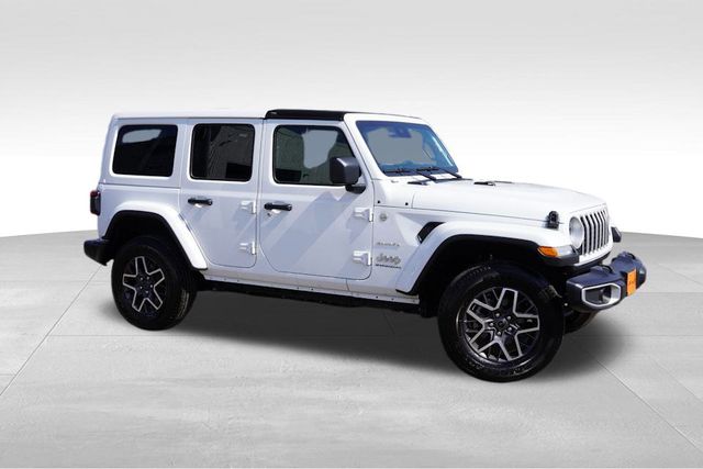 2024 Jeep Wrangler Sahara photo 2