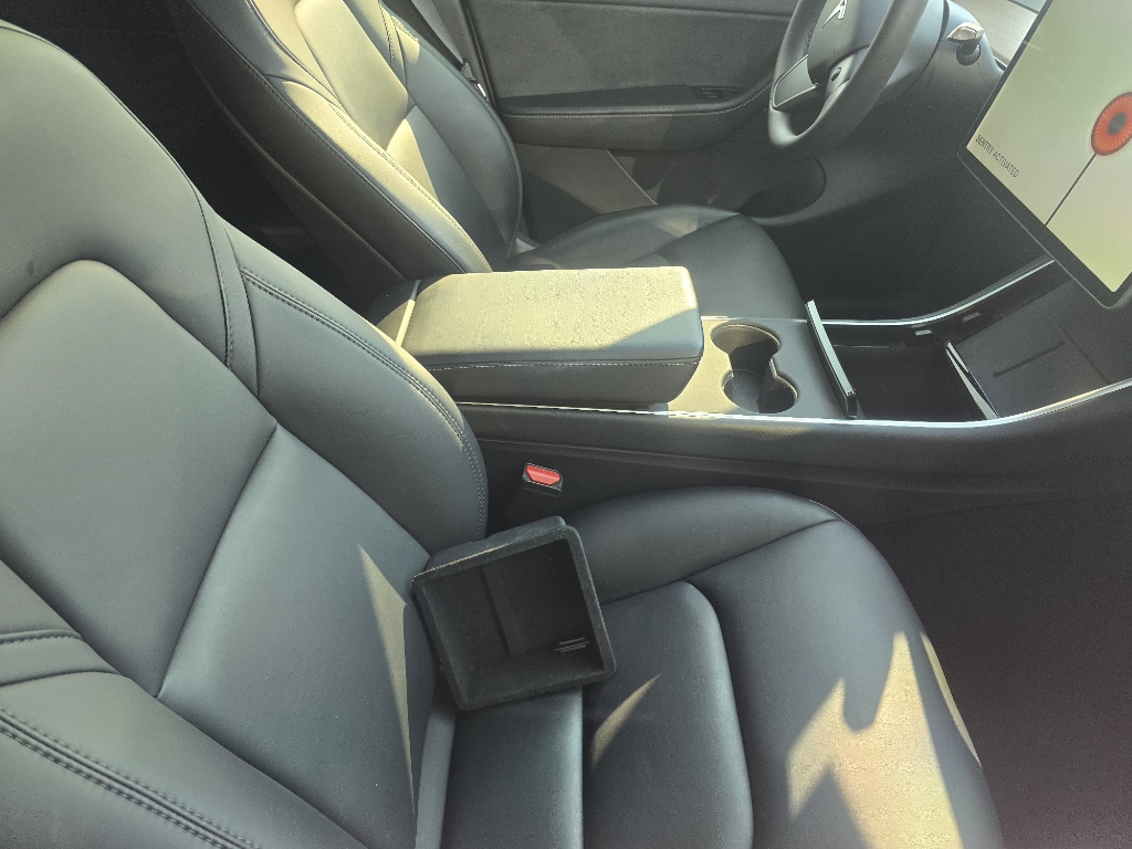 2021 Tesla Model Y Long Range photo 9