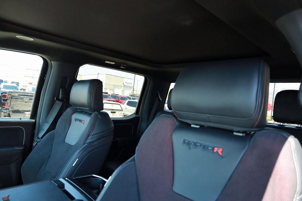 2025 Ford F-150 Raptor photo 16