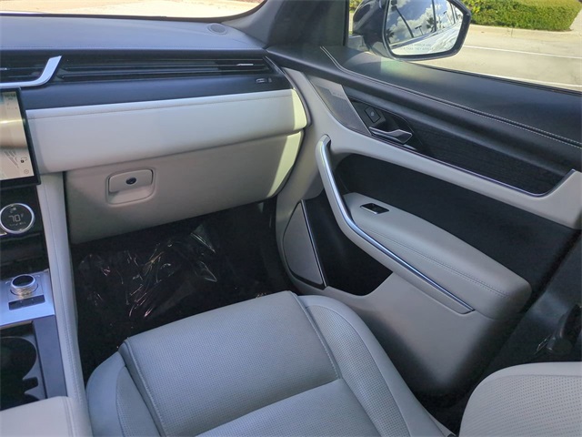 2023 Jaguar F-PACE P400 R-Dynamic S photo 17